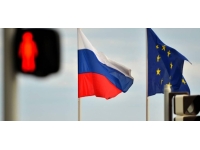 AB vize kolaylığını askıya aldı, bazı üye ülkeler Ruslara vize vermeyi tümüyle durdurdu