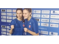 Milli sporcular altın madalya kazandı