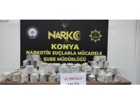 Konya'da kovalamaca sırasında otomobilden atılan çantalardan uyuşturucu çıktı