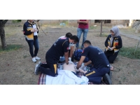 İhbar üzerine gittiler, cansız mankene kalp masajı yaptılar