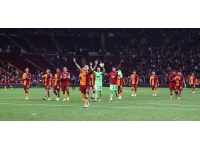 Galatasaray'da Okan Buruk'un eli güçlendi