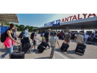 Antalya'ya gelen turist sayısı 11 milyona yaklaştı