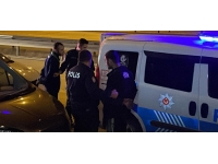 Kocaeli'de çalıntı otomobille polisten kaçan 3 kişi yakalandı