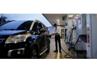 Petrol üretiminin azaltılması ABD'deki benzin fiyatlarında artış endişesini tetikledi