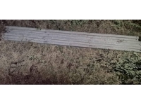 Yol kenarındaki bariyerleri söken kişi suçüstü yakalandı