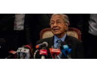 Eski Malezya Başbakanı Mahathir Muhammed genel seçimlerde aday olacak