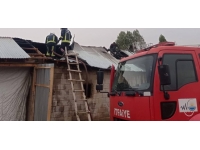 Van'da tandır evinde çıkan yangın hasara neden oldu