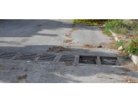 Isparta'da yağmur suyu mazgalları çalındı