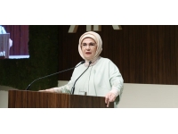 Emine Erdoğan: Çevre sorunlarının çözümünde medyanın apayrı rolü var