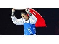 Milli sporcu Hatice Kübra İlgün'den bronz madalya