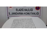 Tarihi sikkeleri jandarmaya satmaya çalışan 5 zanlı yakalandı