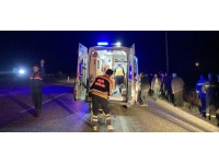 Manisa'da hafif ticari araç devrildi: 4’ü çocuk 7 yaralı