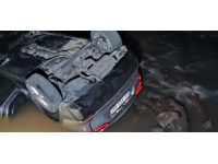 Bingöl'de otomobil dereye uçtu: 3'ü çocuk 7 yaralı