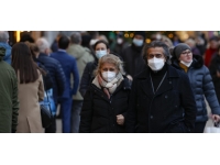 AB'nin ilaç düzenleyicisinden yeni COVID-19 dalgasına karşı uyarı