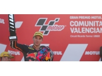 Deniz Öncü Moto3 sezonunu podyumda noktaladı