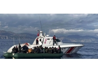 Marmaris açıklarında 52 düzensiz göçmen kurtarıldı