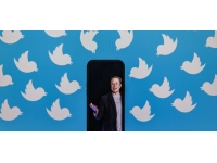 Twitter reklam verenlerinin üçte birini kaybetti