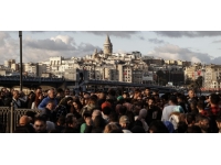 Türkiye'de yaklaşık 5,2 milyon yabancı bulunuyor