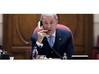 Bakan Akar'dan İtalyan mevkidaşına tebrik telefonu