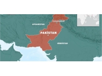 Pakistan'da polise saldırı: 3 ölü