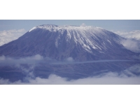 Afrika'nın en yüksek dağı Kilimanjaro'nun zirvesi internet ile dünyaya bağlandı