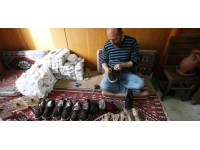 Bitlis'teki son harik ustası, mesleğini 25 yıldır yaşatmaya çalışıyor