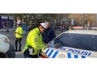 Kadıköy'de dronlu trafik denetimi