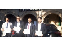 Girne ilçesinde seçilen belediye başkanları mazbatalarını aldı