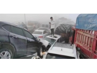 Çin'de 200 araç birbirine girdi: 1 ölü