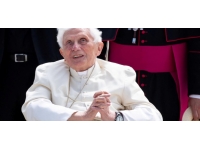 Papa 16. Benedictus yaşamını yitirdi