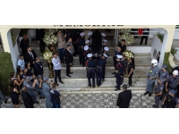 Brezilyalı efsane futbolcu Pele son yolculuğuna uğurlandı