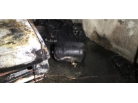 Patlayan LPG tankı hasara neden oldu