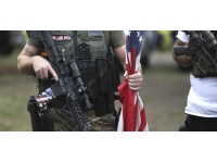 ABD'nin Illinois eyaletinde geçen hafta yürürlüğe giren silah yasağı kanunu askıya alındı