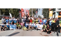 Cumhurbaşkanı Tatar, Lefkoşa’da düzenlenen Duatlon Yarışı Ödül Töreni’ne katıldı