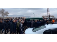 Karaman'daki trafik kazasında hayatını kaybeden iki gencin cenazesi toprağa verildi