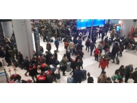 Yardım gönüllüleri İstanbul Havalimanı'na akın etti