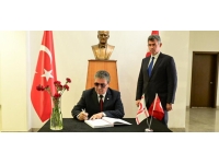Başbakan Üstel, Türkiye’nin Lefkoşa Büyükelçiliği’nde açılan taziye defterini imzaladı