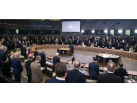 NATO Savunma Bakanları Toplantısı, Türkiye için saygı duruşuyla açıldı