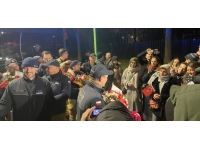 Polonyalı kurtarma ekipleri Türkiye'den Varşova'ya dönüşte alkışlarla karşılandı