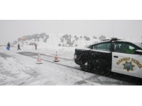 California'da şiddetli yağış ve kar fırtınası hayatı olumsuz etkiliyor