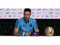 Scaloni 2026'ya kadar Arjantin'de