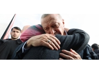 Cumhurbaşkanı Erdoğan, Elbistan'da konteyner kenti ziyaret etti