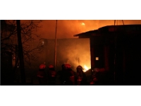 Endonezya'da akaryakıt deposunda çıkan yangında ölenlerin sayısı 18'e yükseldi