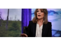 Ünlü yazar Marianne Williamson ABD başkanlık seçimlerine aday