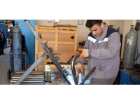 Amasya'da meslek liseliler atölyelerde depremzedeler için çalıştı