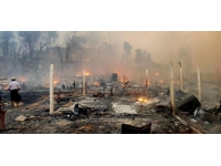 BM: Mülteci kampındaki yangın 12 bin kişiyi evsiz bıraktı