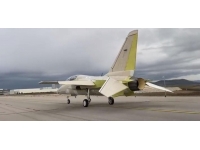 Yerli ve milli jet uçağı HÜRJET pist başında