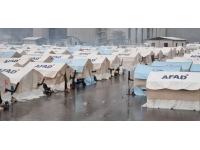 Danimarka'daki Türk toplumu, depremzedelere yardım için seferber oldu