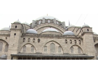 Sadelik ve ihtişam abidesi: Süleymaniye Camii Külliyesi