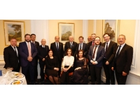 Cumhurbaşkanı Tatar, İngiliz gazetecilerle bir araya geldi